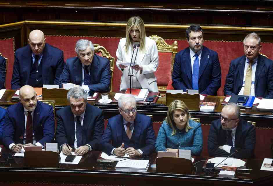 Meloni: “Crisi complessa: compattiamoci. Disponibile a un tavolo con le opposizioni"