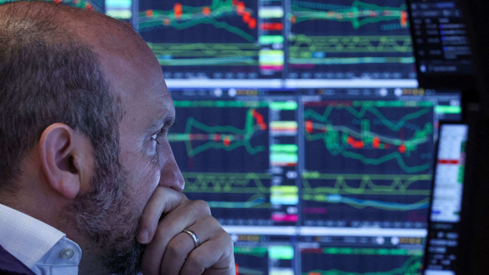 Vendere, comprare, restare fermi: come regolarsi con i risparmi nel caos dazi