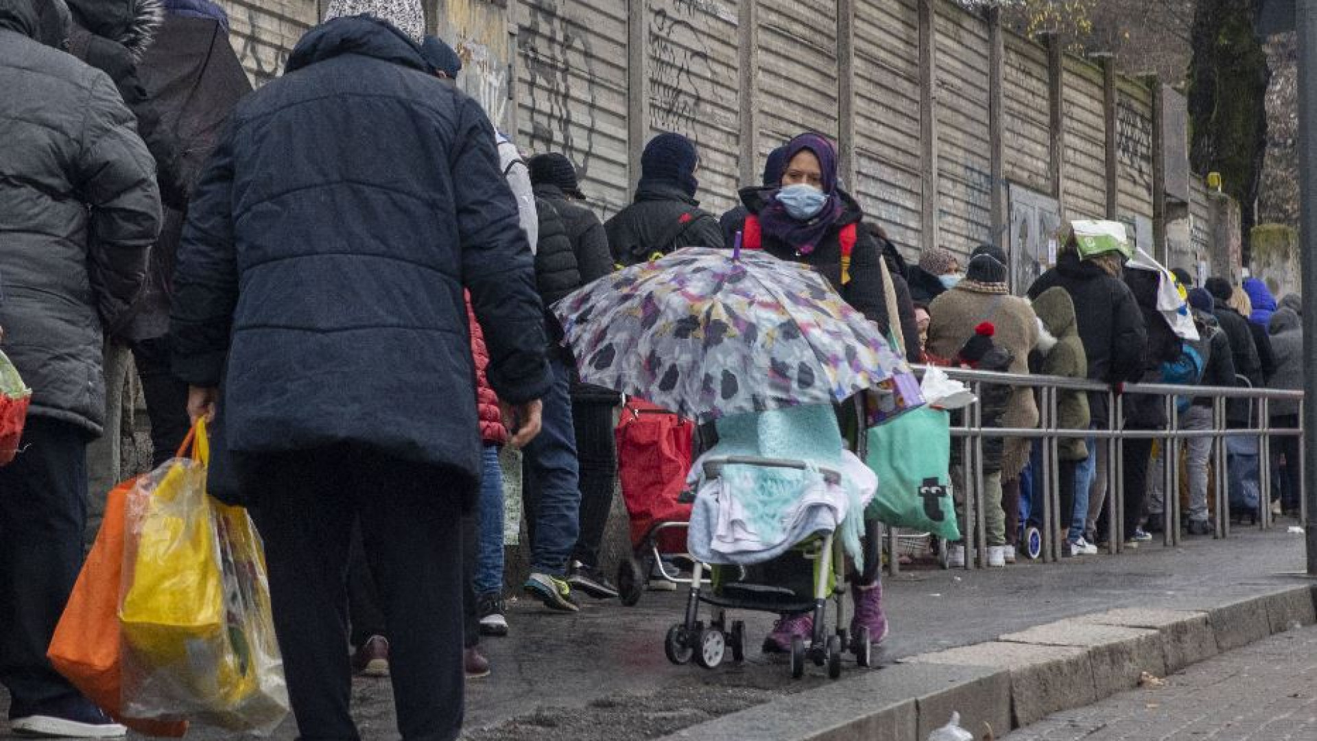 Una tassa agli ultraricchi contro i divari sociali