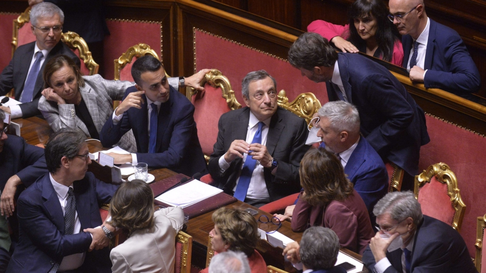 Draghi ai ministri: che cosa possiamo e non possiamo fare fino alle elezioni