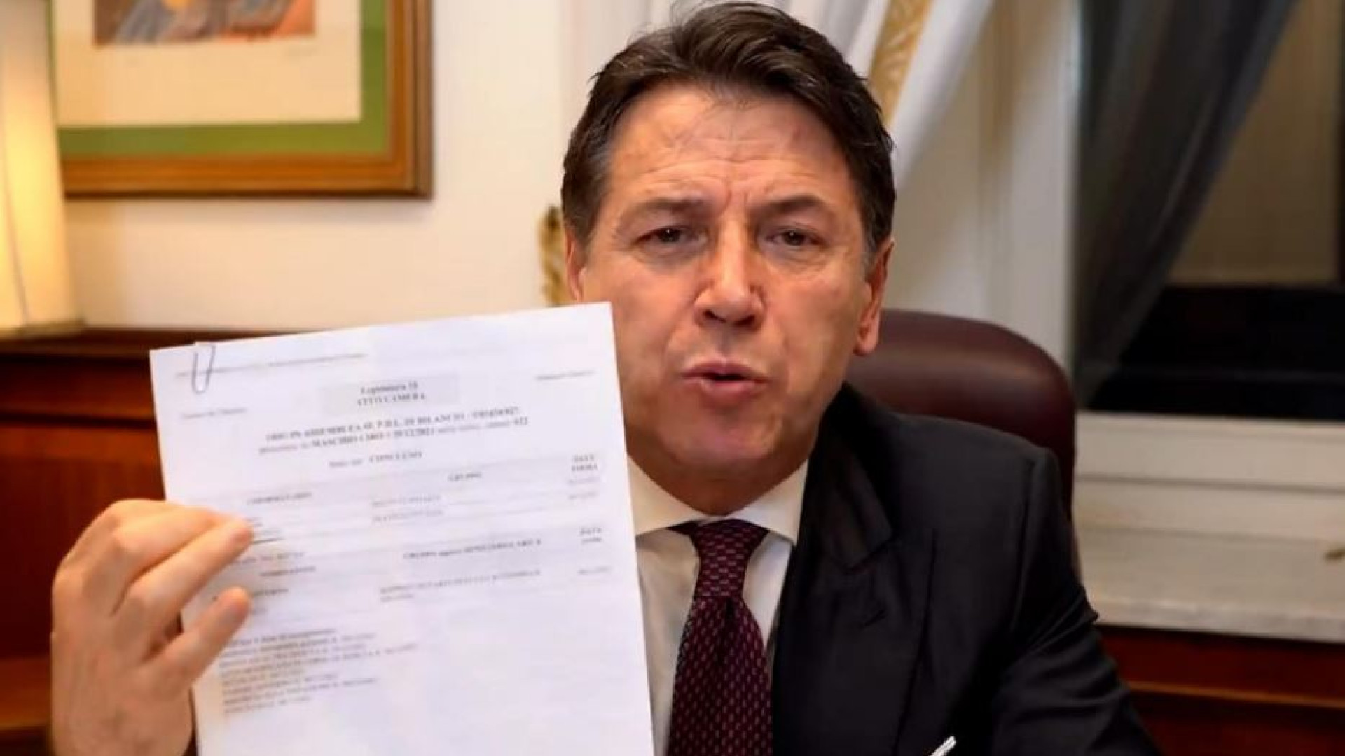 Il grande ritorno dei fax per nascondere gli imbarazzi sul Mes